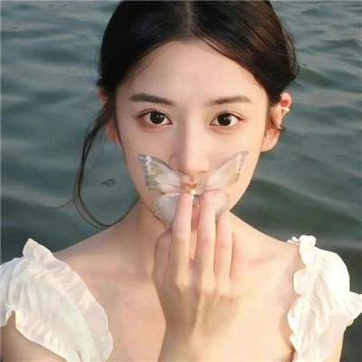 这个男子从事魔法工作